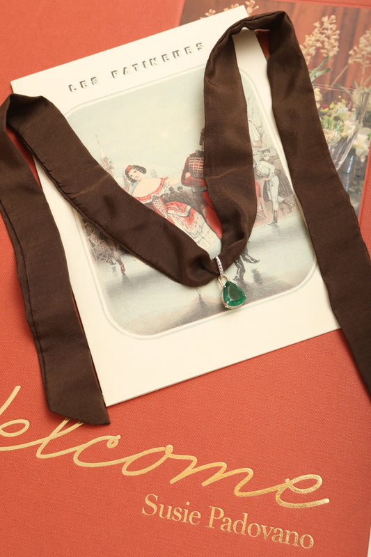 Colar esmeralda lock