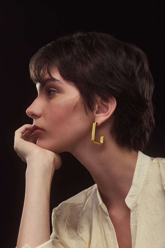 Argola Egito retangular prata