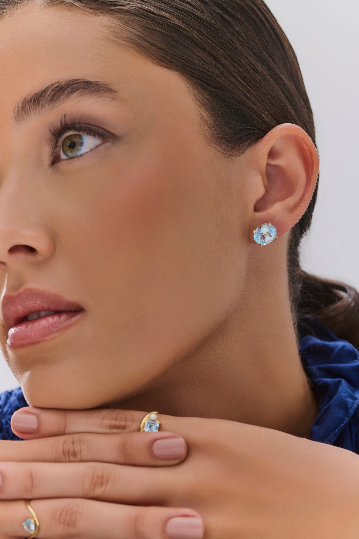 Brincos Topázio sky oval