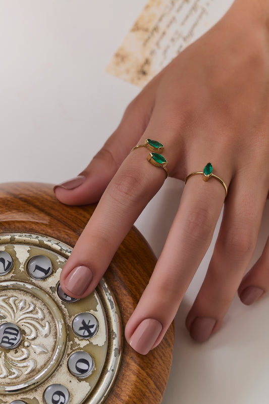 Anel esmeralda navete duplo